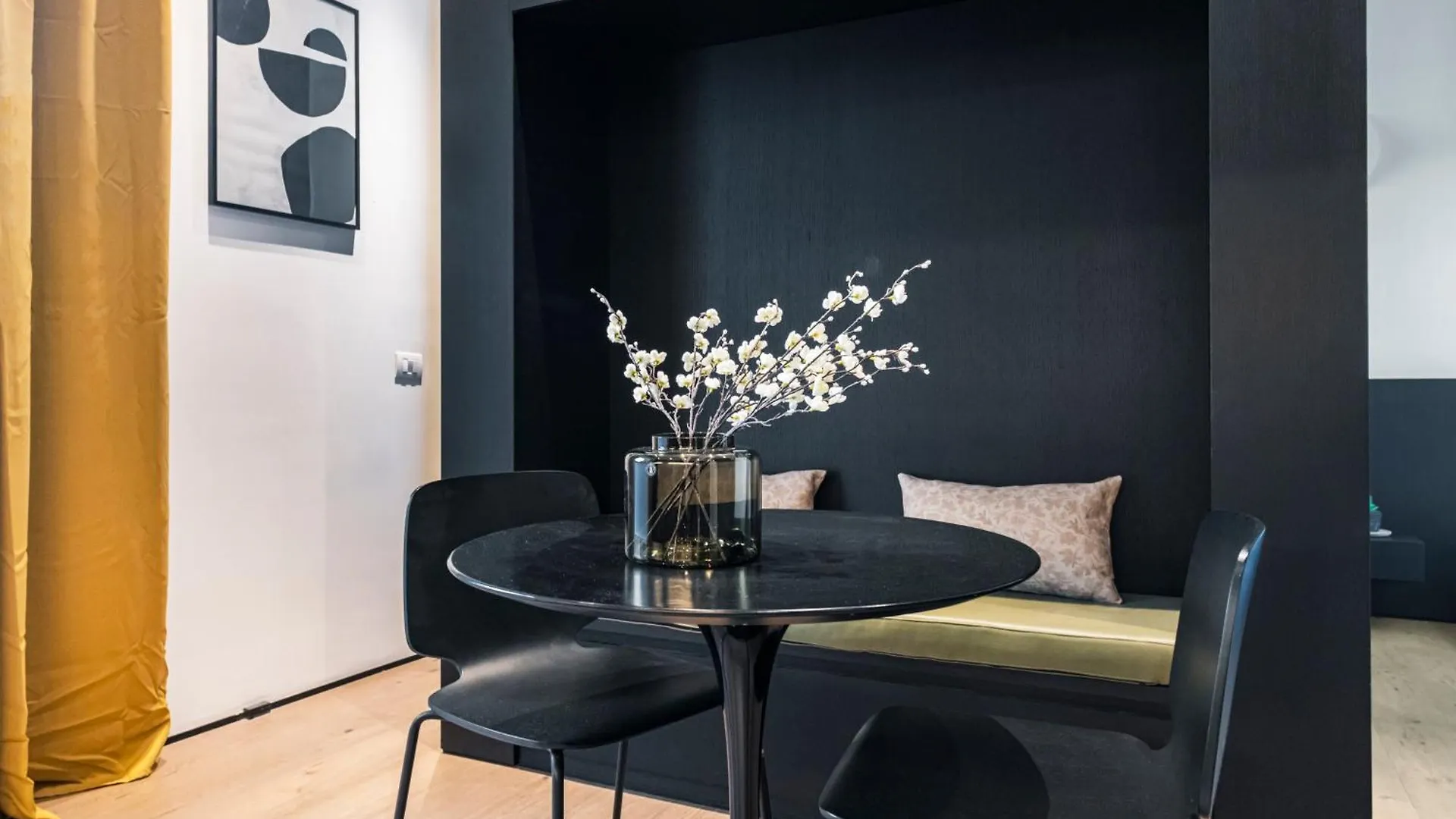 Easylife - Accogliente Monolocale In Corso Magenta Lägenhet Milano 0*,  Italien